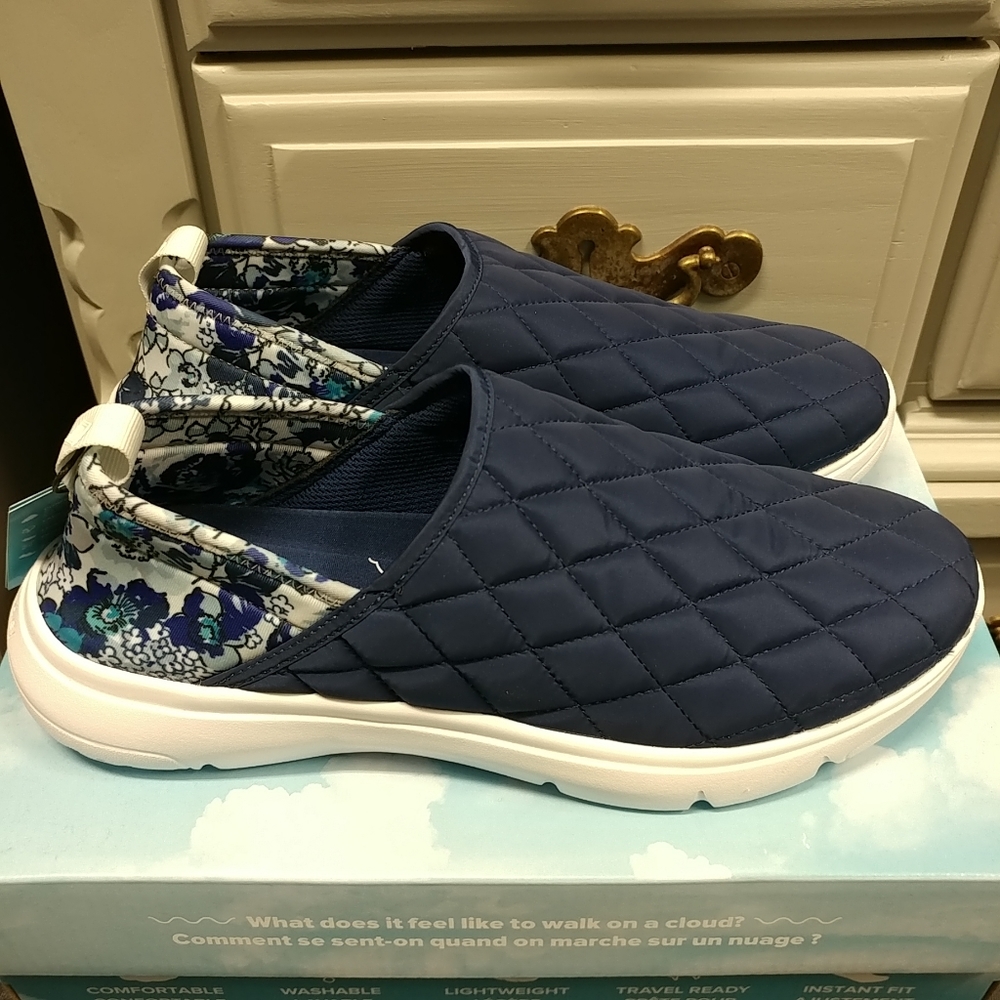 Vera Bradley VB Cloud Convertible Slip-On Shoe Women's 10 Navy Blue & Floral - Picture 2 of 16